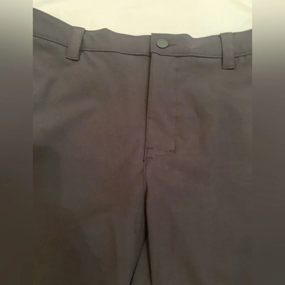 Banana Republic Men's Black Microfiber Flat Front Shorts 34x10